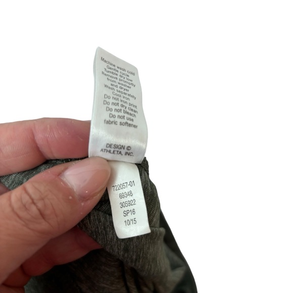 Athleta Mind Over Mat Lattice Capri Leggings Dark Green Athletic Workout Size XS - Picture 10 of 11